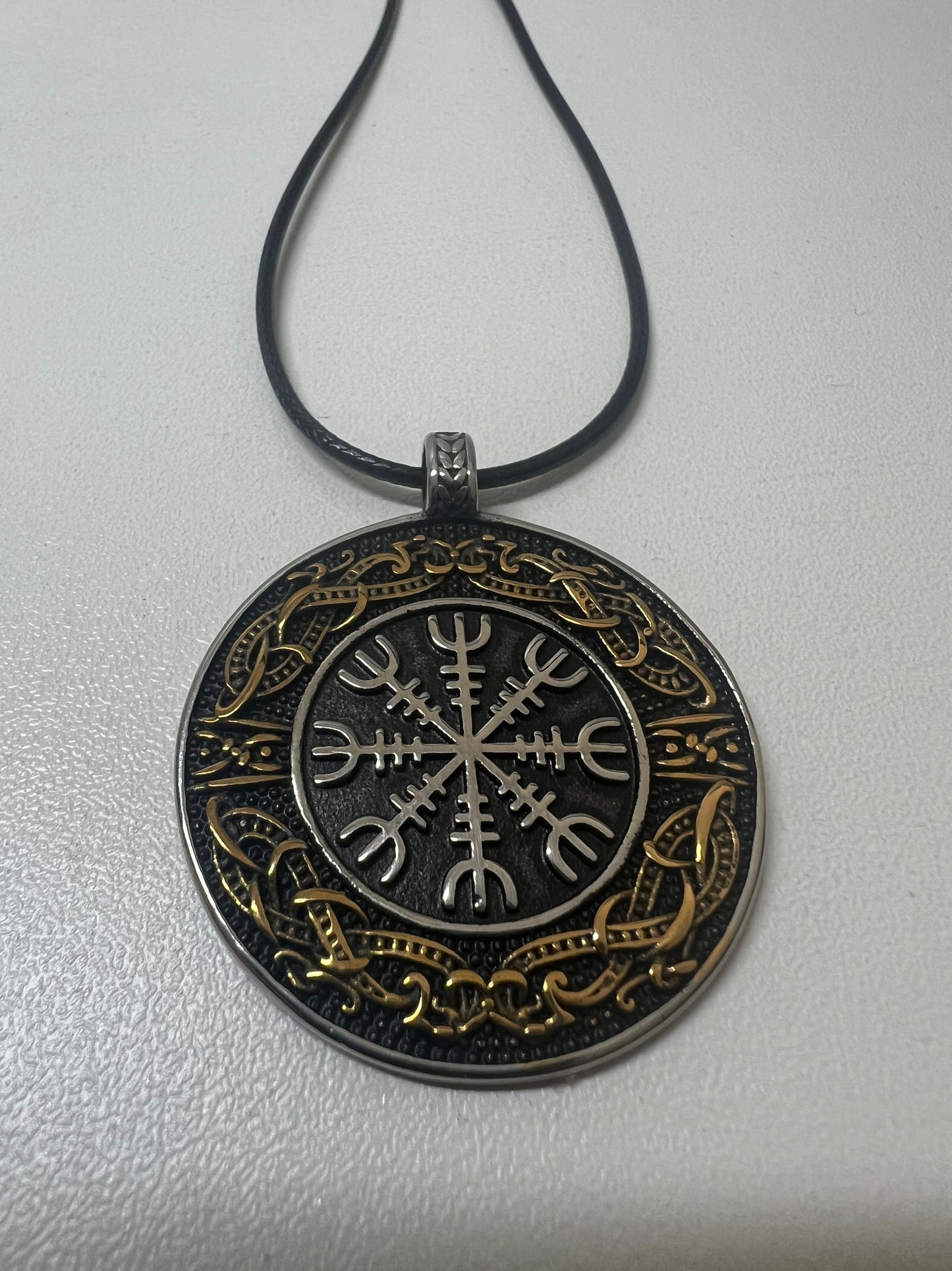 Collier aegishjalmur