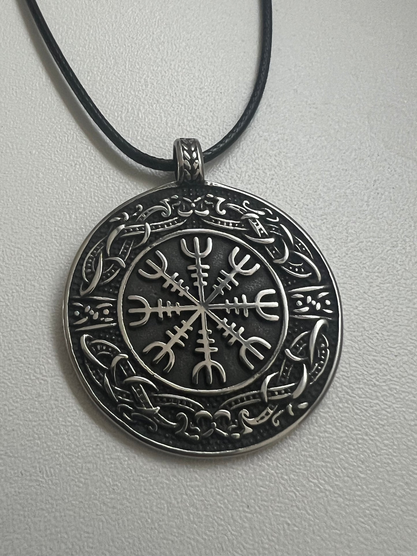 Collier aegishjalmur