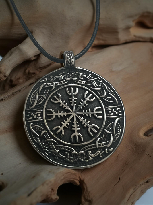 Collier aegishjalmur